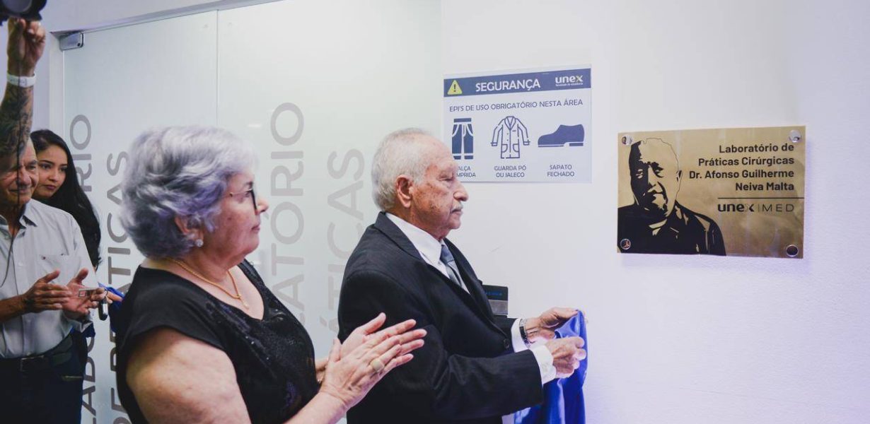 Homenagem na UNEXMED celebra a trajetória de dois médicos que marcaram a história de Itabuna