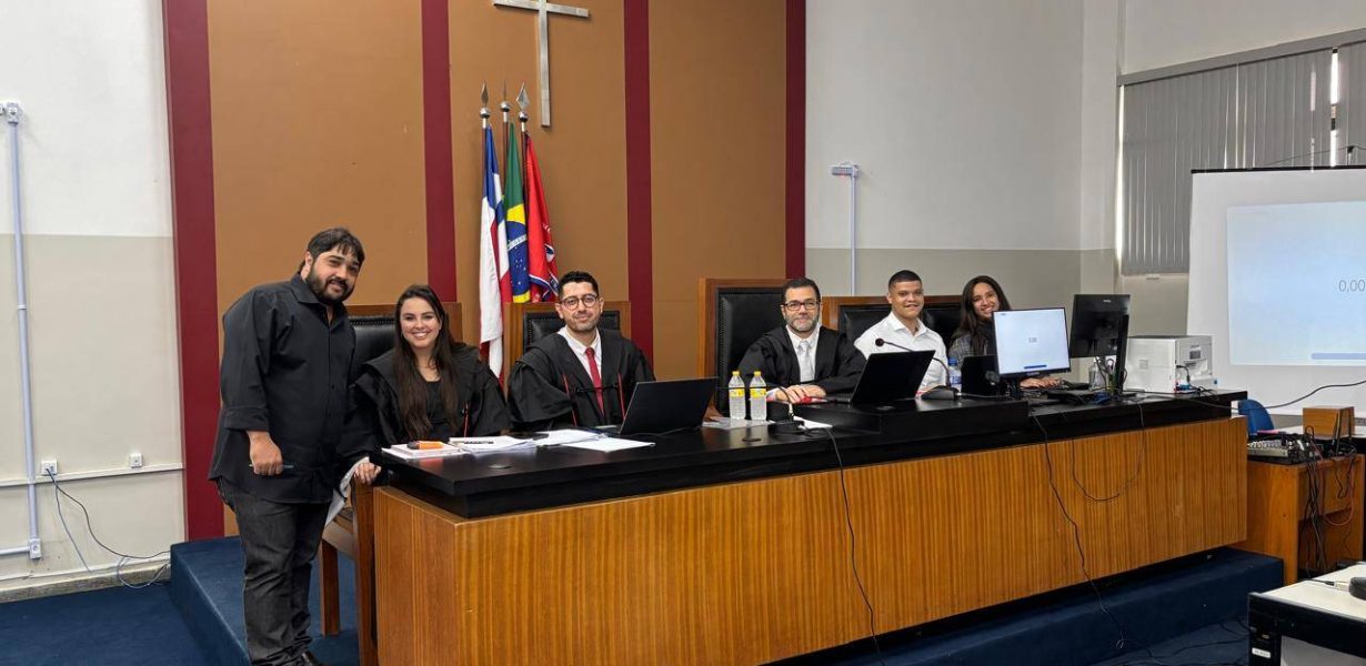 Estudantes da Unex encenam caso Eloá em Júri Simulado sobre feminicídio