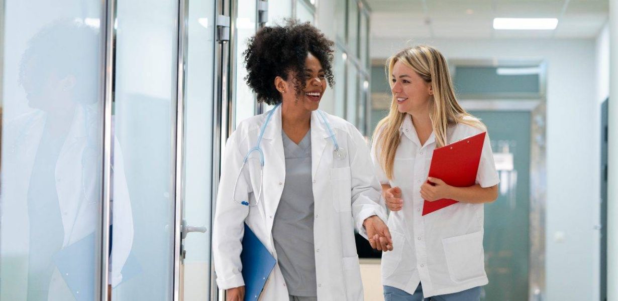 Unex lança sete novos cursos de pós-graduação voltados à Saúde
