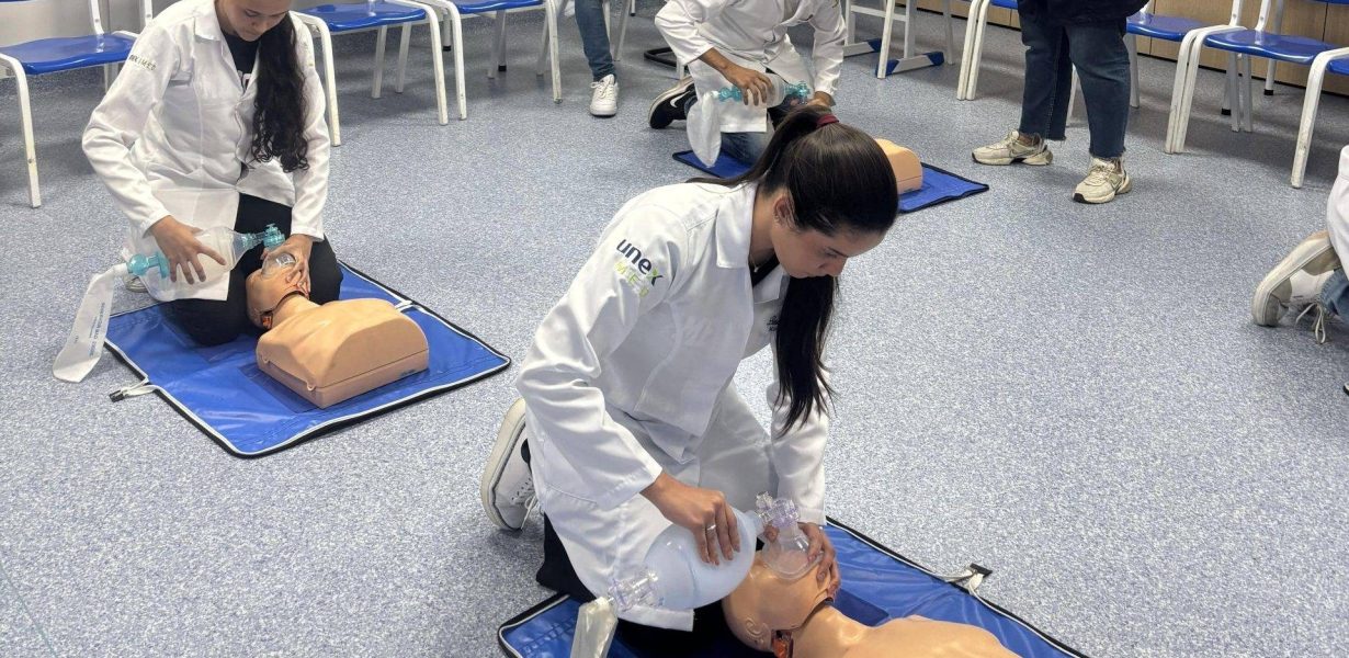 UnexMED Itabuna inicia cursos de suporte básico à vida com certificação internacional para estudantes