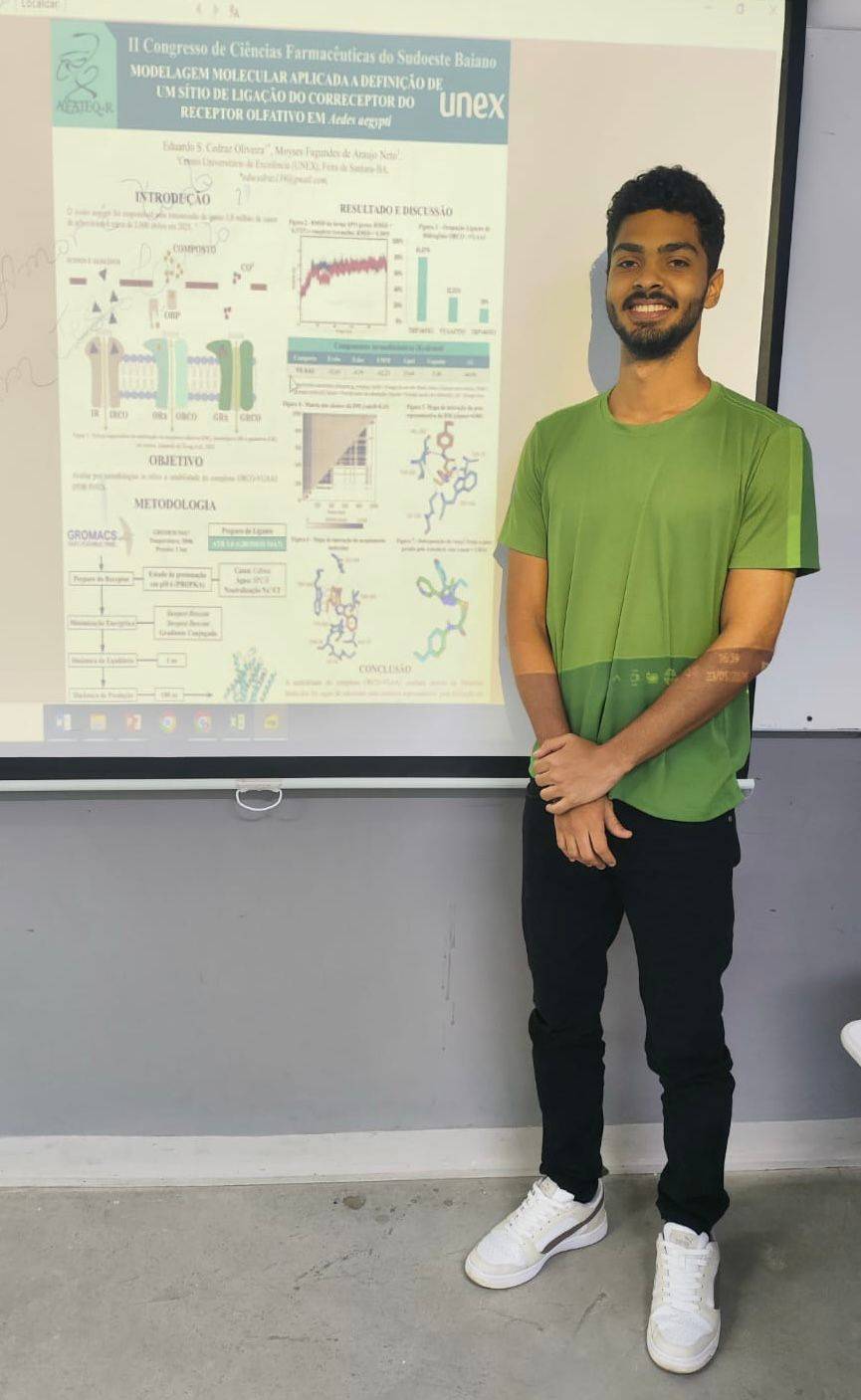 Aluno de Farmácia da UNEX Feira de Santana conquista 3º lugar em congresso científico com pesquisa sobre o Aedes aegypti